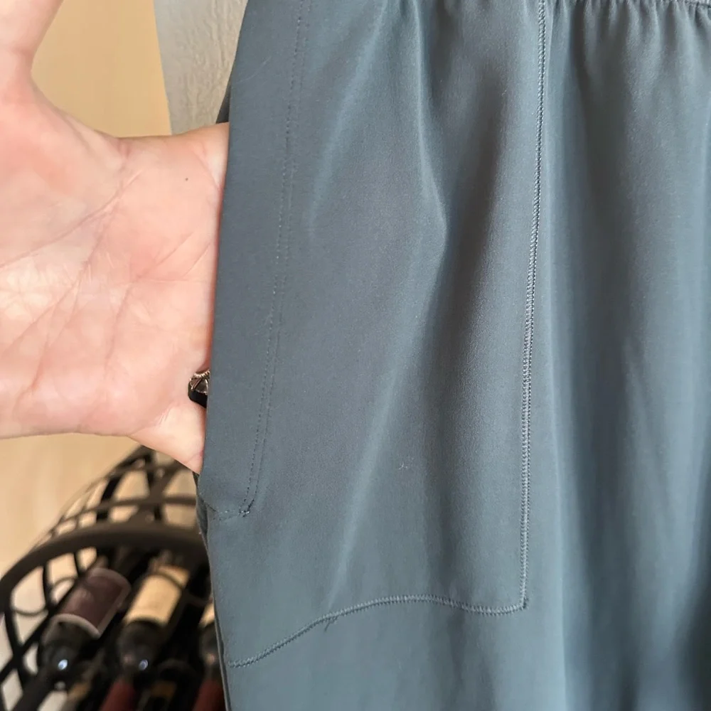 Athleta Salutation Sage/Gray Joggers with Banded Cuffs - Picture 9 of 9